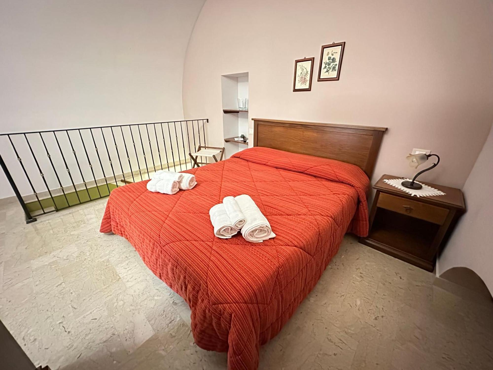 Historic B&B Apartments Home Chiaramonte Gulfi Dış mekan fotoğraf